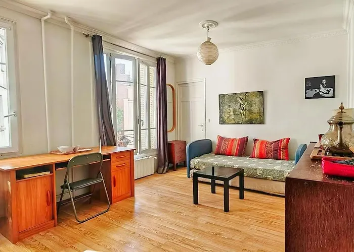 Pres De Montmartre